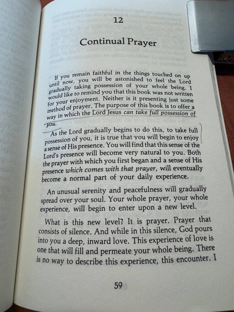 第12章「Continual Prayer」のページ。「The purpose of this book is to offer a way in which the Lord Jesus can take full possession of you.」に線が引かれ、次の段落の横に縦線が入っている