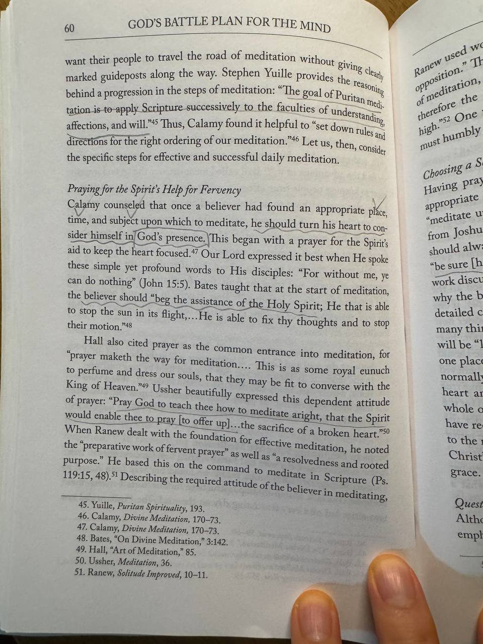 本文60ページ。「Praying for the Spirit’s Help for Fervency」という小見出しの下に、カラミーやベイツ、アッシャーの言葉が引用されている。「beg the assistance of the Holy Spirit」「Pray God to teach thee how to meditate aright」などに手書きの線が引かれている